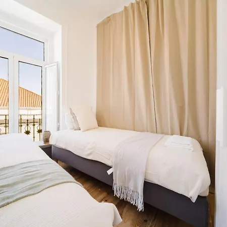 41 Bed River Front Лиссабон